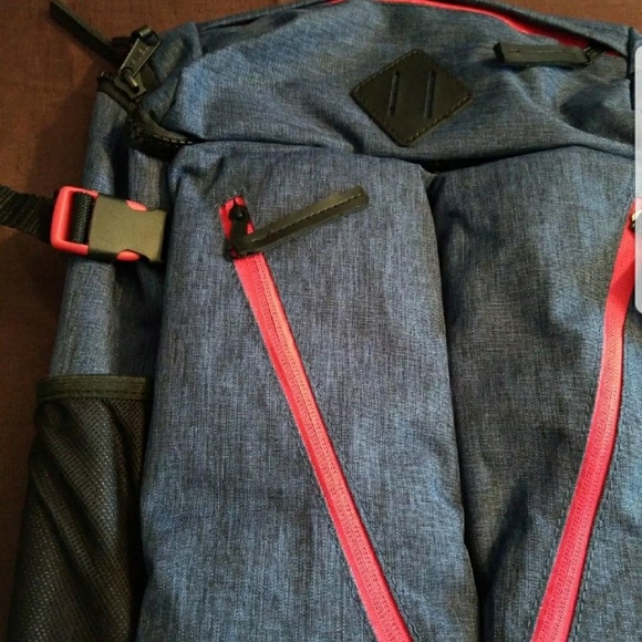 New Fuel Backpack - Picture 2 of 4